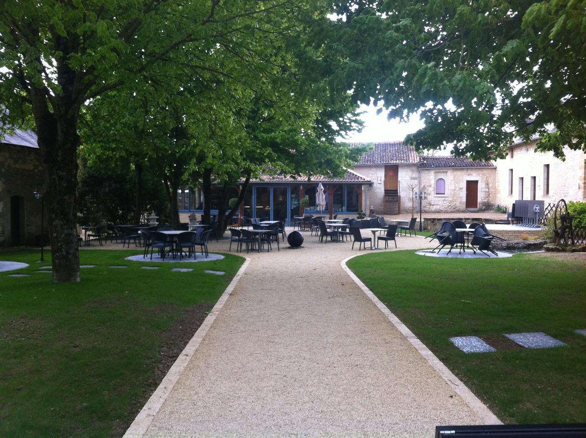 Chambres D'Hotes Les Delices De La Roche Louresse-Rochemenier 外观 照片