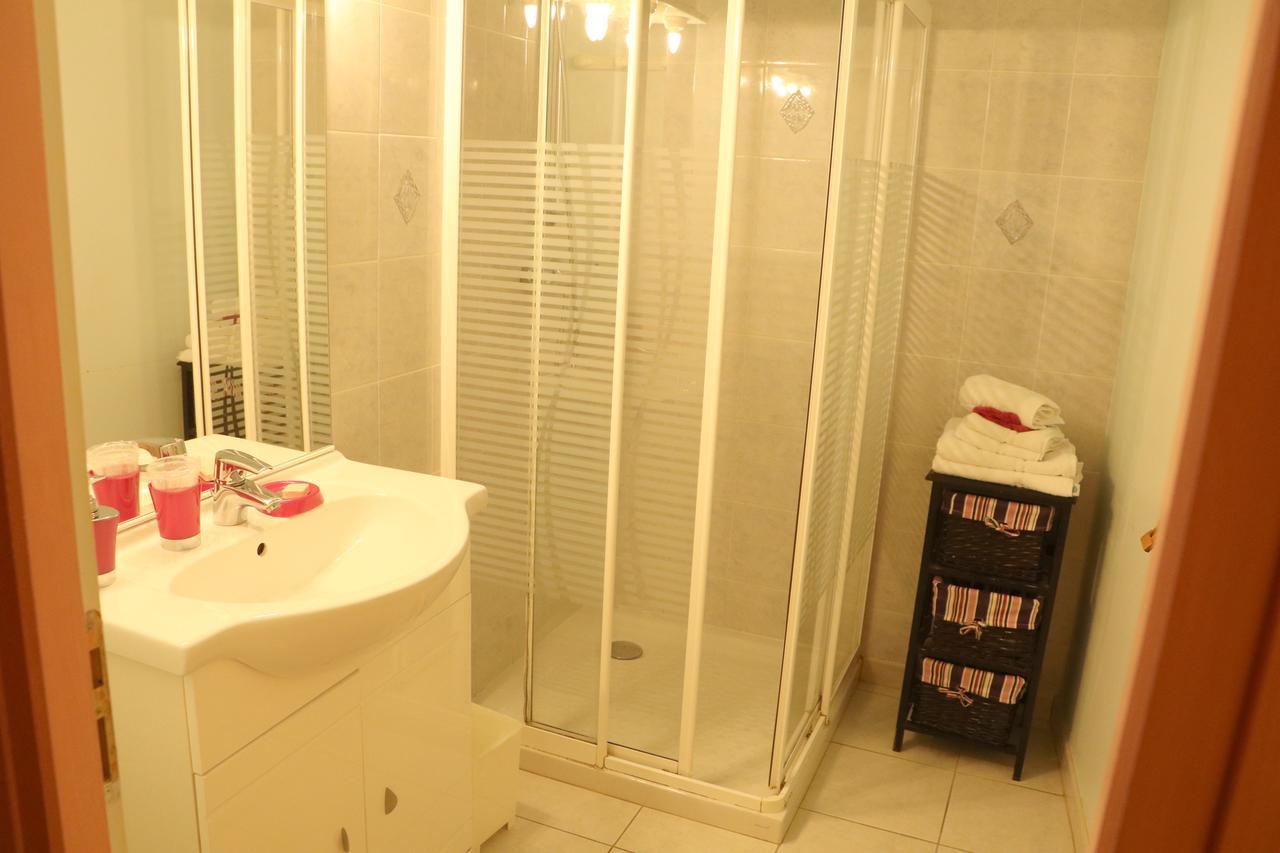 Chambres D'Hotes Les Delices De La Roche Louresse-Rochemenier 外观 照片