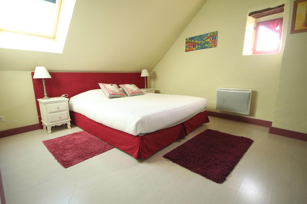 Chambres D'Hotes Les Delices De La Roche Louresse-Rochemenier 外观 照片